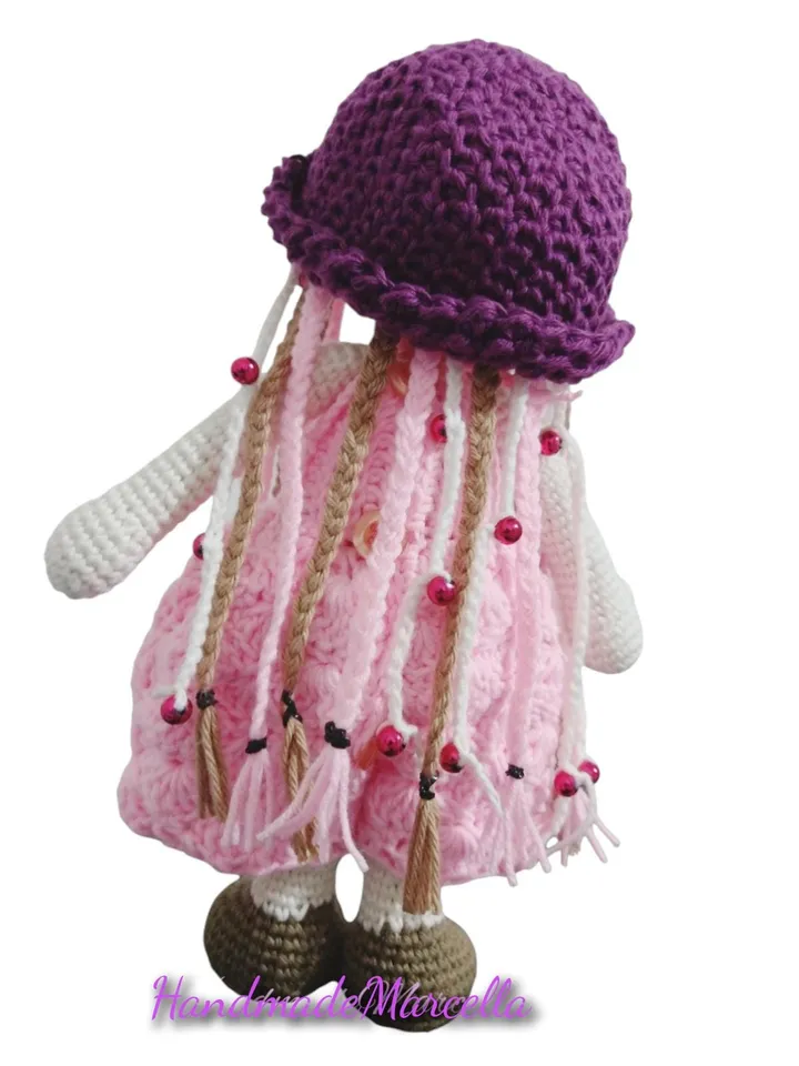 Mini Hippie Crochet Doll β 20 cm Handmade Amigurumi β Pink Dress & Violet Hat β Cotton Yarn β Gift for Her β Ready to Ship from Peru