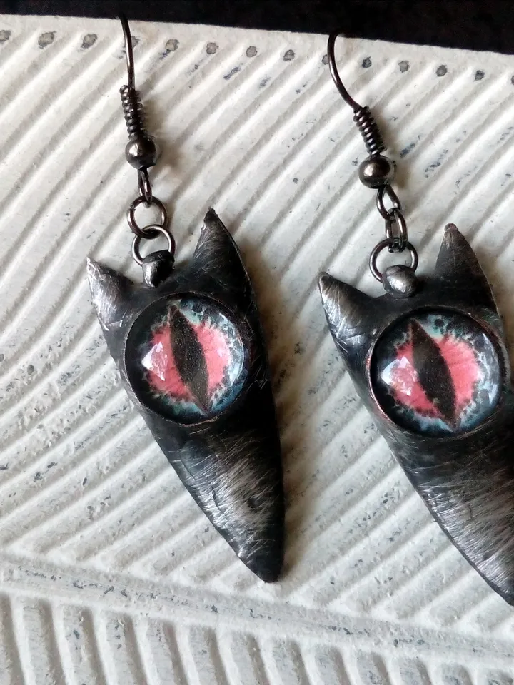 CAT eye earrings, Tin soldered earrings, Cat head earrings, Cat lovers bijouterie, Witch earrings, Halloween earrings