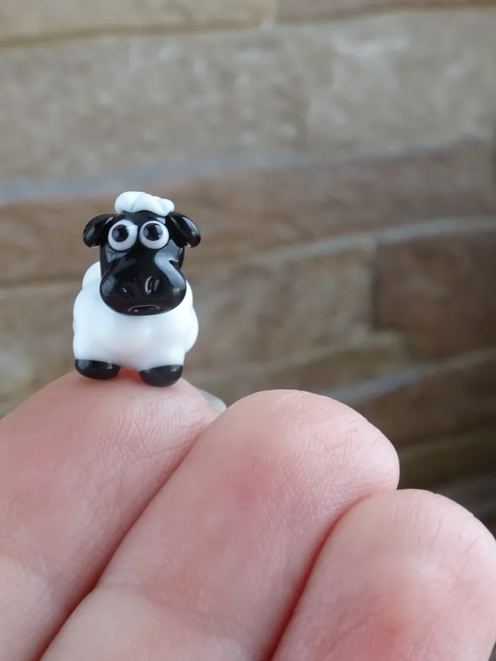 Sheep figurine Sheep gift Miniature sheep Sheep ornament Tiny glass animals Black sheep Miniature animals Terrarium figurines Glass figures