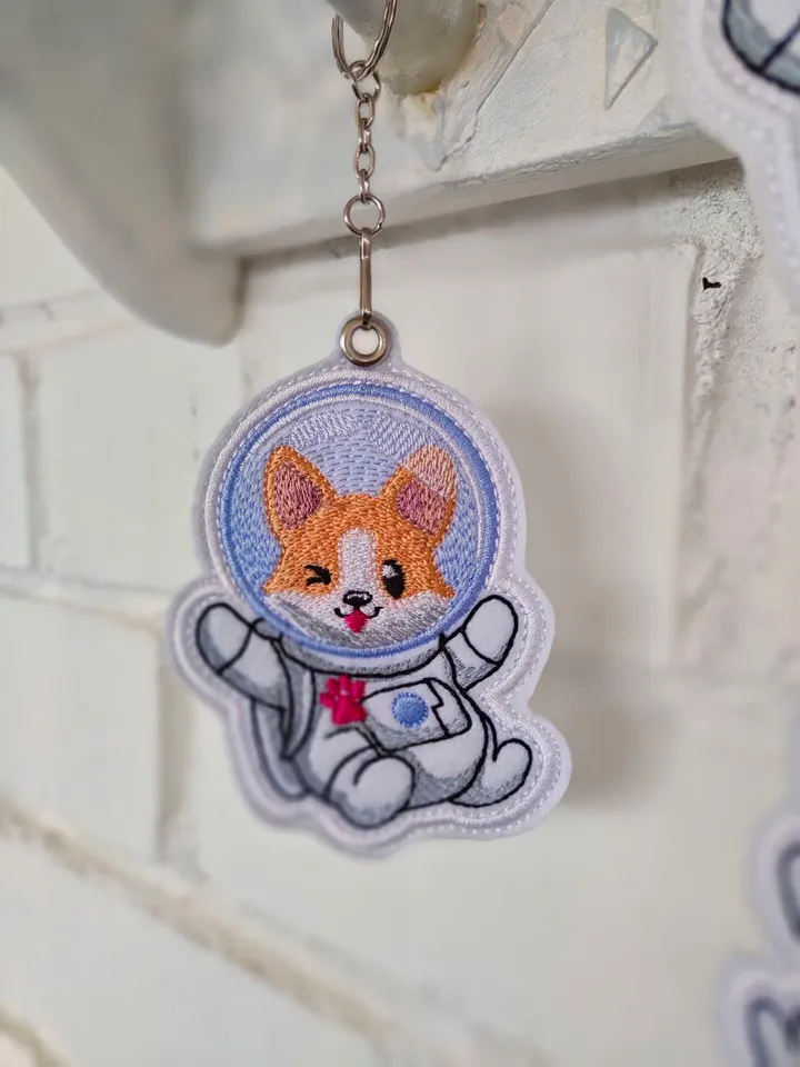 Machine embroidery design Corgi astronaut