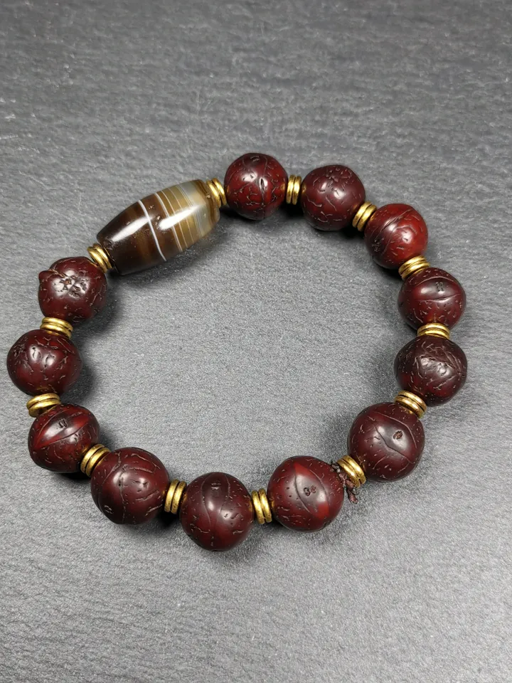 Gandhanra Antique Tibetan Striped Agate Bead Wrist Mala, Bodhi Seed Beads Bracelet,Diameter 2.5 inches
