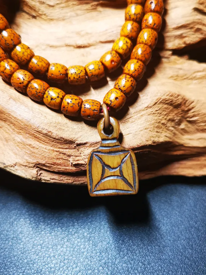 Yak Bone Carved Tibetan Letter Mala Pendant,Bead Counter Clip,Prayer Bead Accessories,Gandhanra Tibetan Amulet