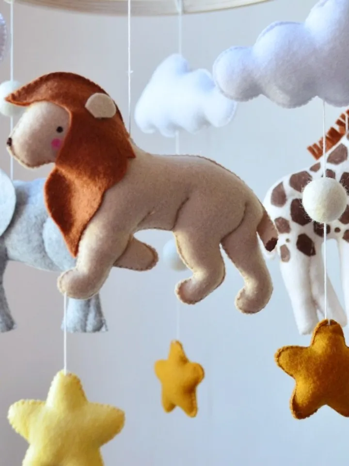 Safari baby mobile, decor Jungle animals, handmade crib mobile
