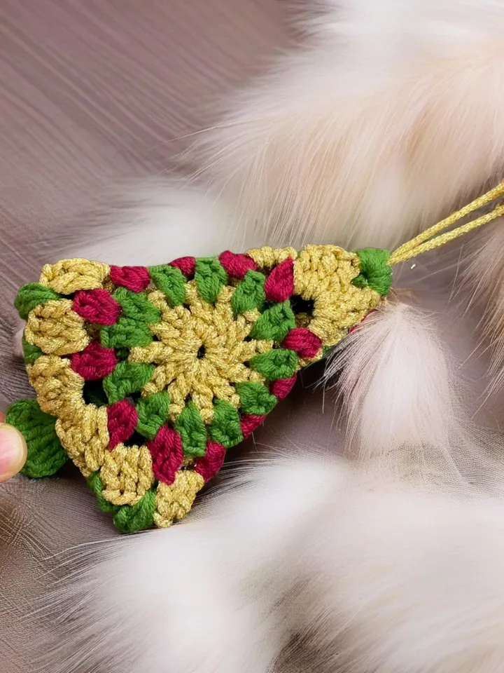 Crochet Granny Square Christmas Tree Ornament Pattern PDF, Vintage-Inspired Crochet Ornament Pattern for Holiday Decor