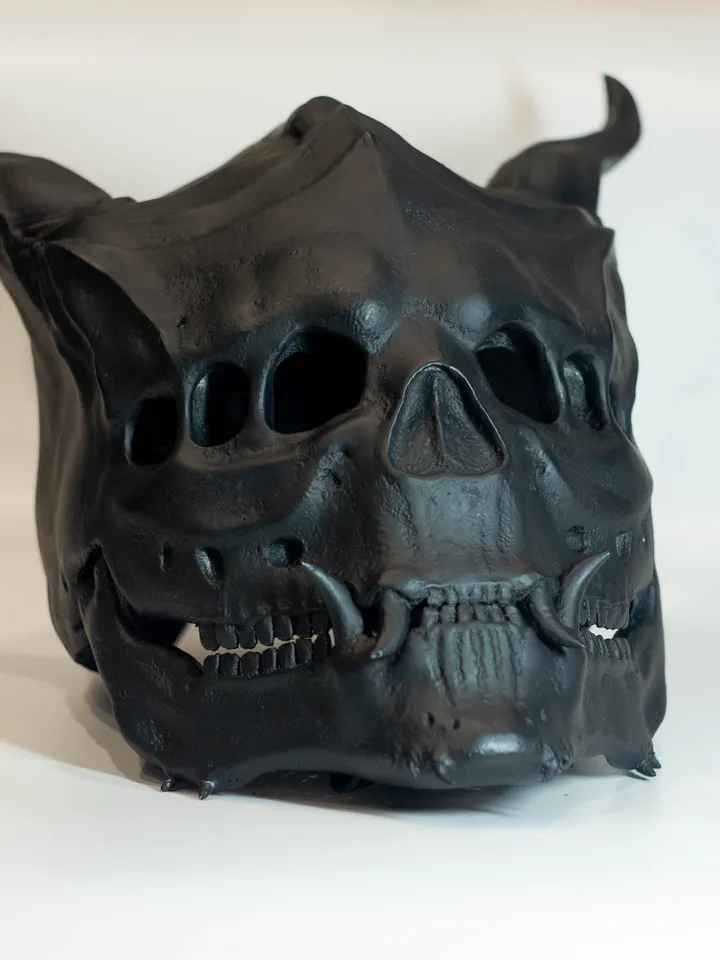 Three-eyed black demon mask with moving jaw, resin skull mask, demon skull, halloween mask scary, custom cosplay mask, creepy mask