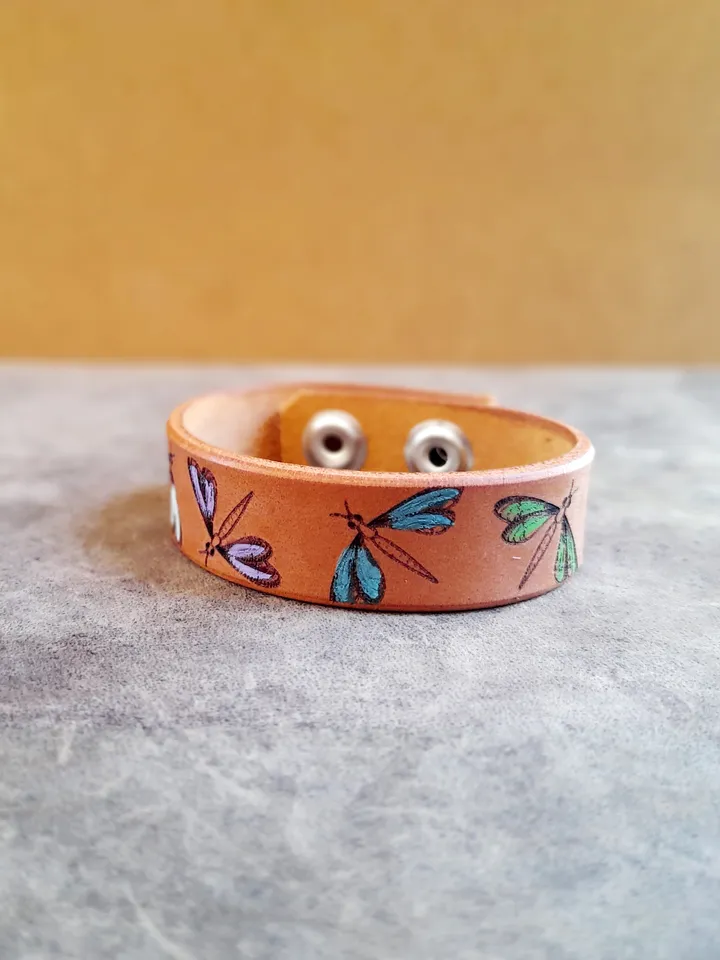 Hand Painted Dragonfly Bracelet, Handmade Adjustable Full Grain Leather Cuff, Secret Message, Cute Gift for Daughter/Sister