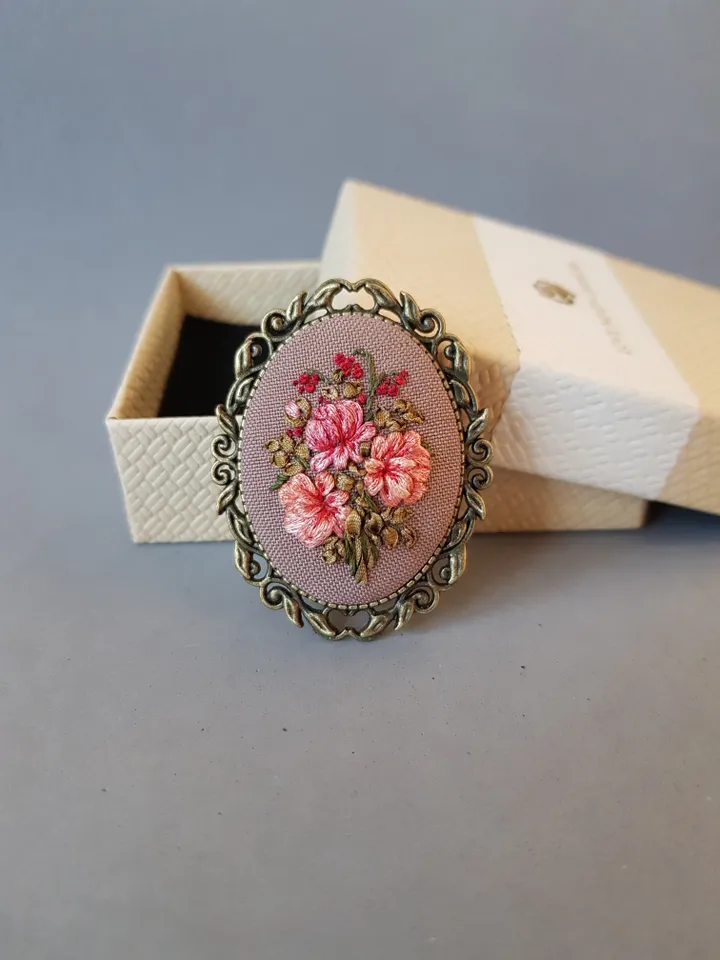 Hand embroidered brooch for her, embroidery jewelry, Mother day gift, ribbon embroidery,art.11
