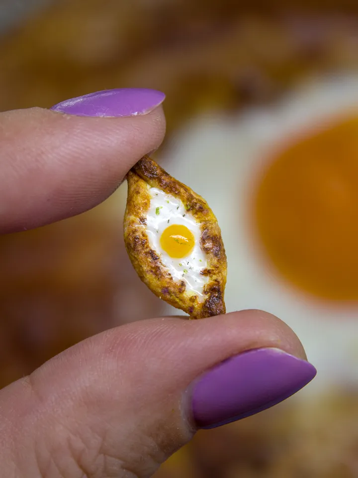 TUTORIAL Miniature khachapuri with egg from polymer clay