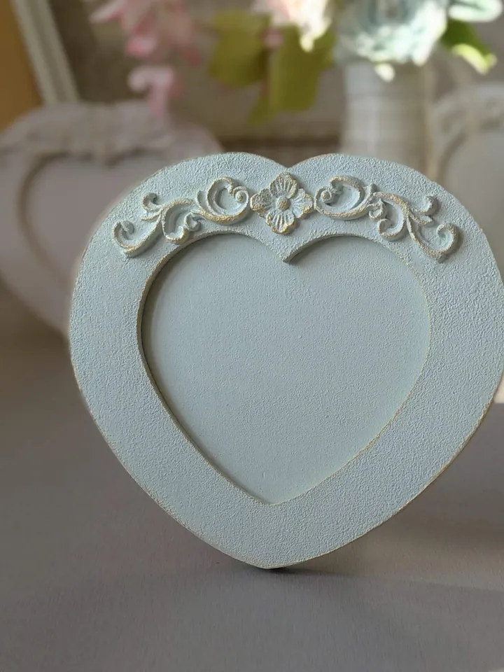 Heart-shaped photo frame in pink color with rose Small pink photo frame Picture frame Love photo frame Shabby chic Picture frame Valentine's Day gift Mothers day gift Birthday gift