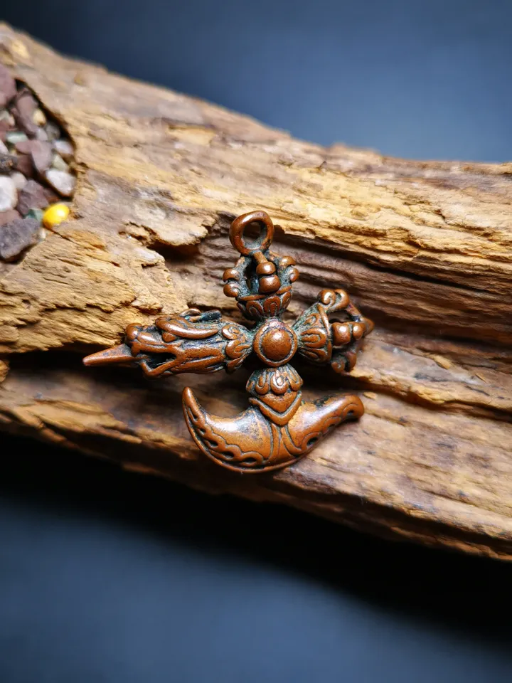 Gandhanra Antique Tibetan Amulet,Cross Kartika(knife of the dakinis) and Kila(Dorje Phurba), Trantic Buddhism Dharma, 60 Years Old.