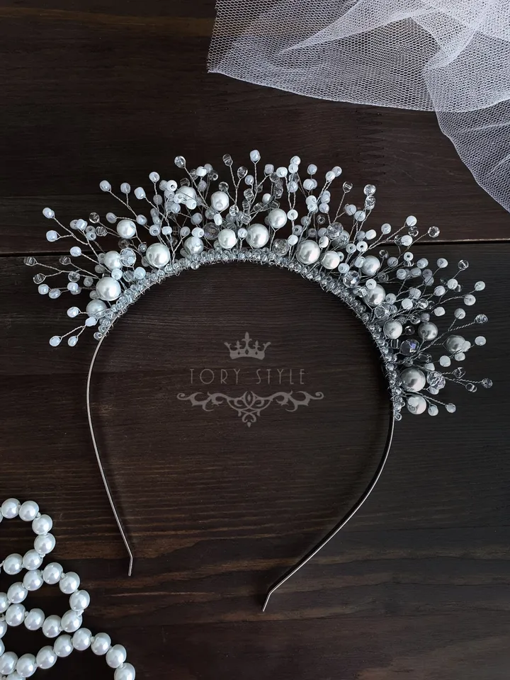 Wedding tiara, Bridal headpiece, White tiara, pearl headpiece, Wedding headpiece, Wedding hair accessories, white crown