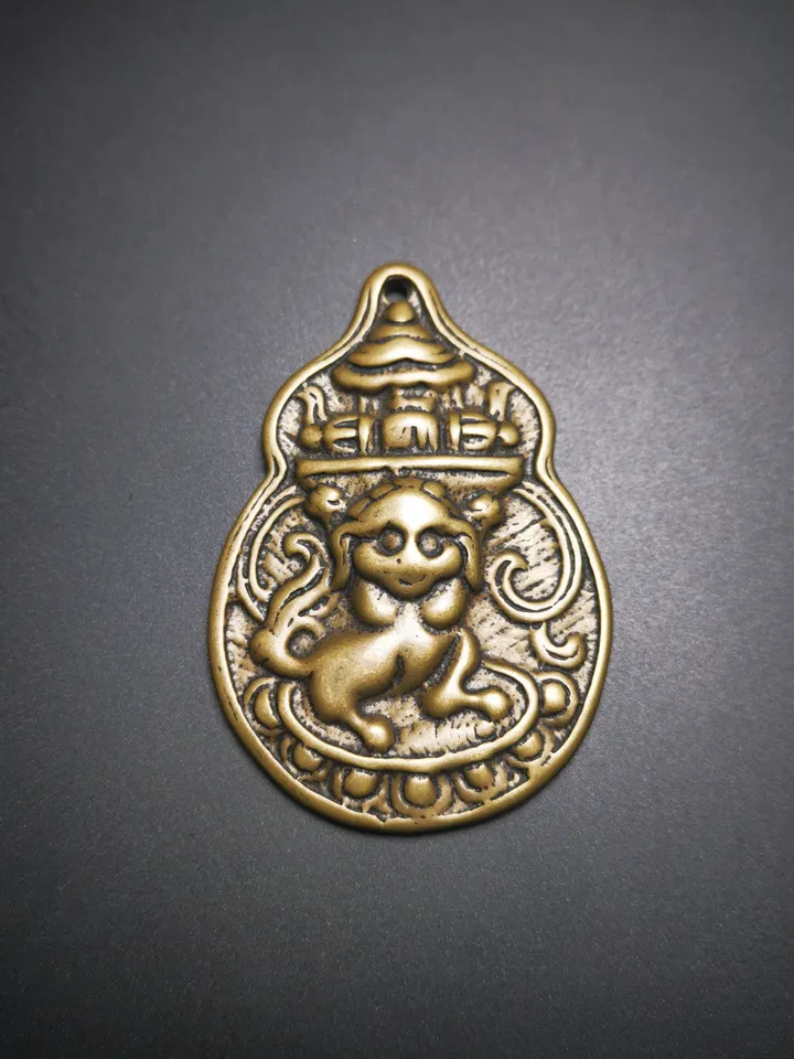 Gandhanra Antique Tibetan Buddhist Protective Pendant,Snow Lion Amulet Badge,50years old