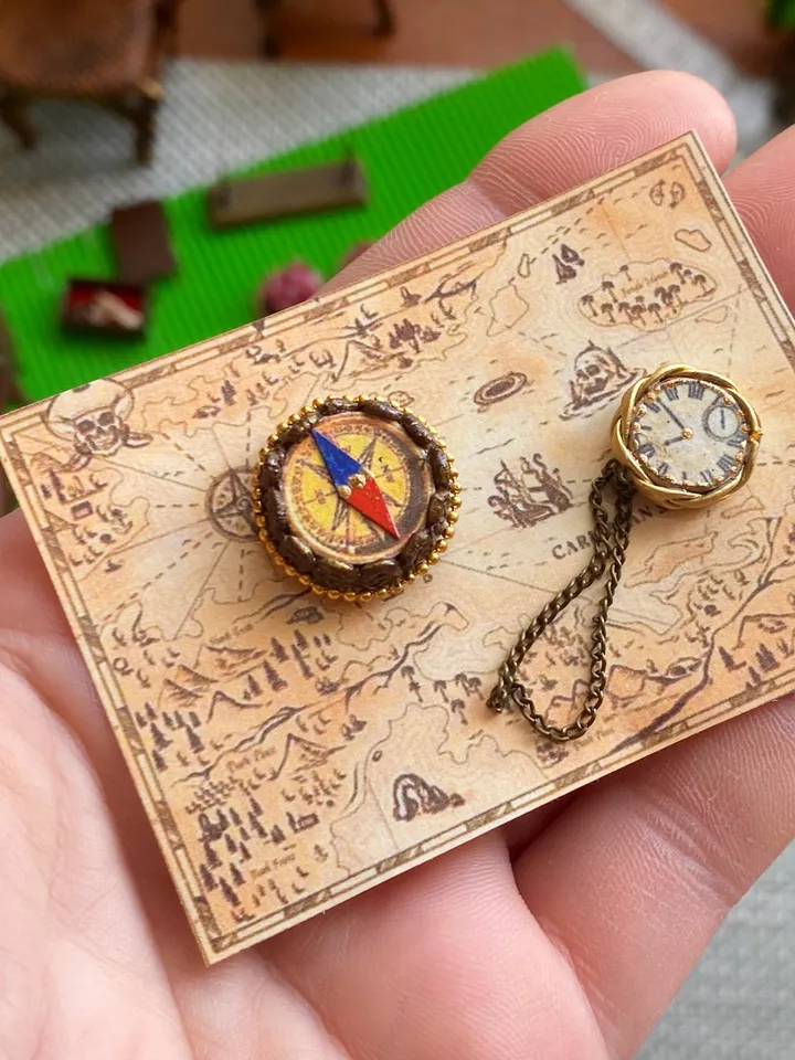 Traveler set. Three items. 1:12.