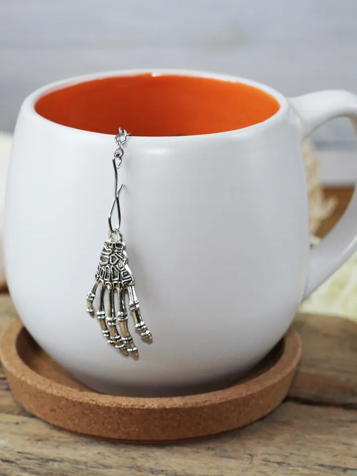 Skeleton hand tea infuser for loose leaf tea, Tea Maker with skeleton charm, Tea Steeper Herbal tea Halloween gift