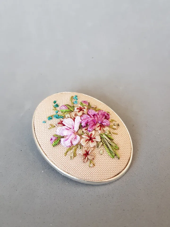 Hand embroidered brooch for her, embroidery jewelry, Mother day gift, ribbon embroidery,art.15