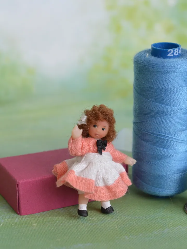 Miniature toy doll in 24th scales