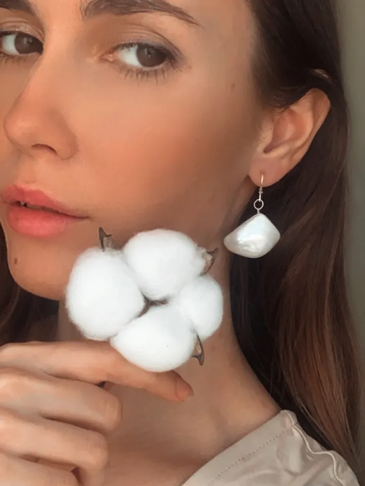Pearl earrings, Baroque pearl earrings, Small earrings, Black pearl earrings, Earrings for the bride, Wedding earrings