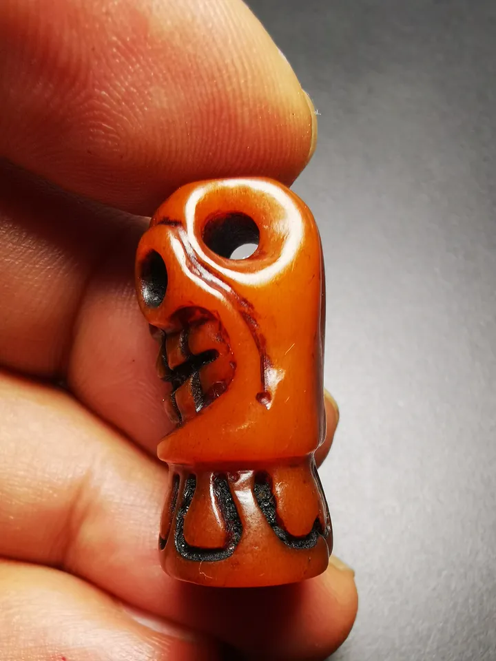 Gandhanra Tibetan Amulet,Yak Bone Carved Skull Sītavana Pendant, Hand-carved Skull Pendant for Prayer Bead/Necklace