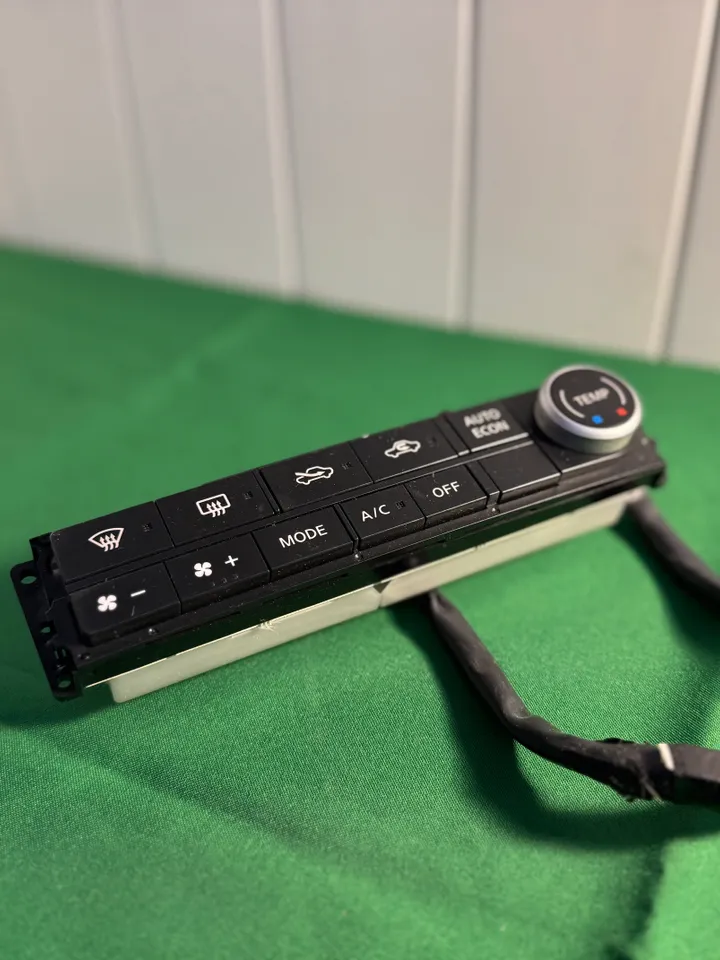 Climate control Nissan Genuine INFINITI OEM A/C Control Assembly