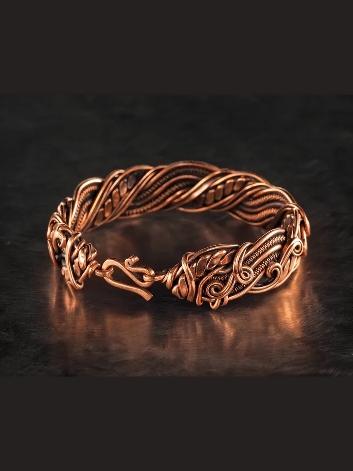 Copper wire wrapped bracelet for woman 7th Anniversary gift Small size bracelet Antique style copper Jewelry