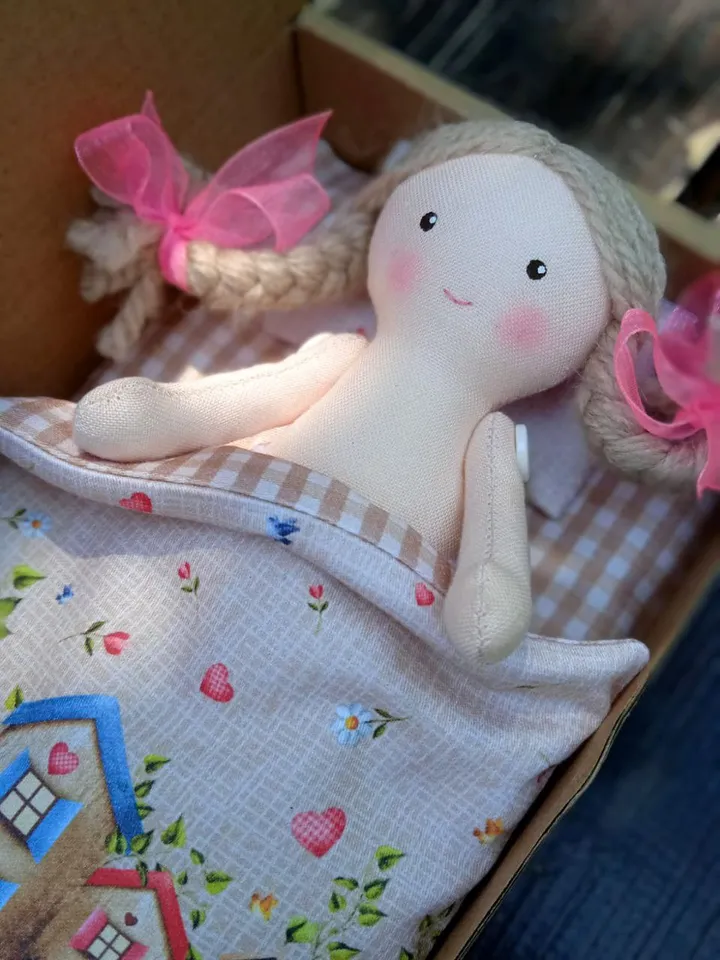 Sewing Pattern and Tutorial for a Doll and Double-sided Dress