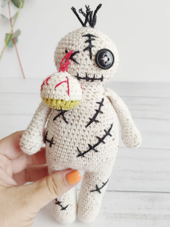 Cute small Zombie doll crochet pattern