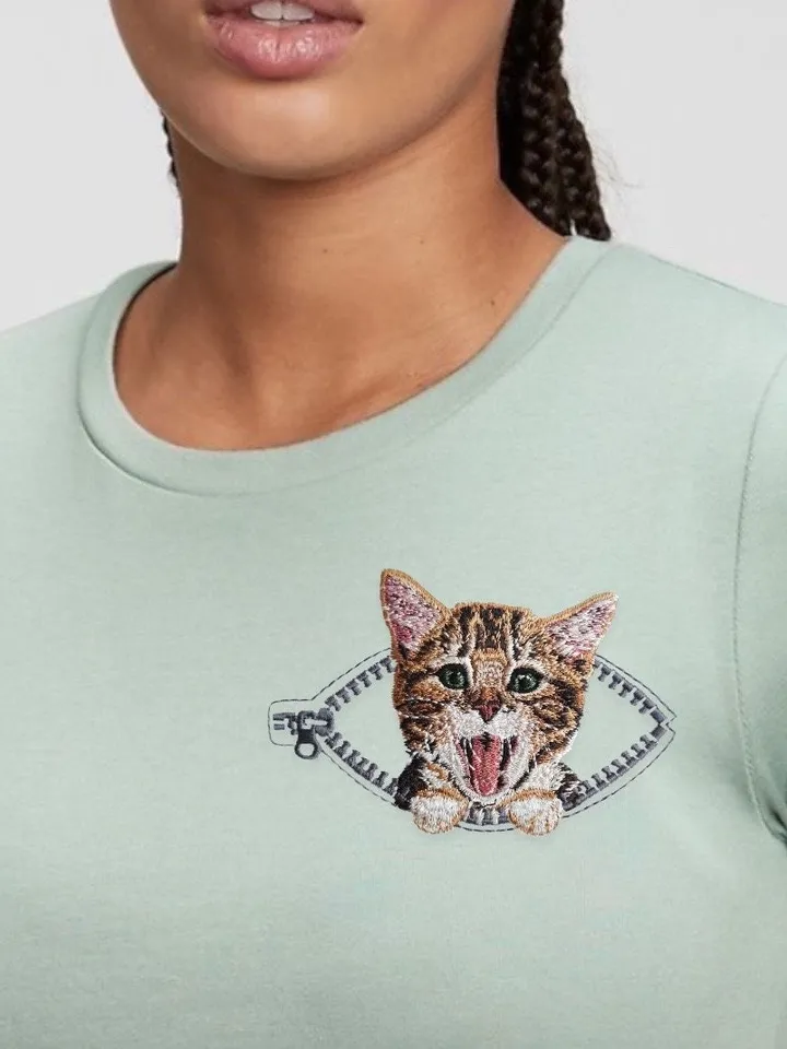 Kitten in a zipper pocket Miniature realistic machine embroidery design Pet design kitten realistic pattern cat embroidery motif