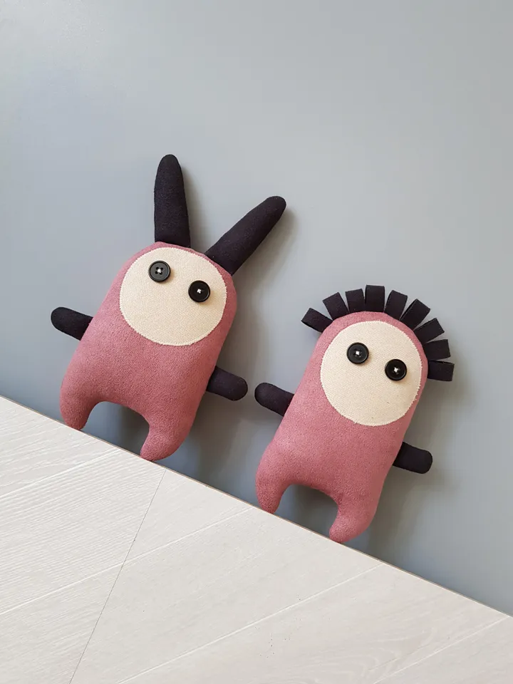 Pink Rabbit sewing pattern PDF, digital tutorial in English, stuffed animal diy