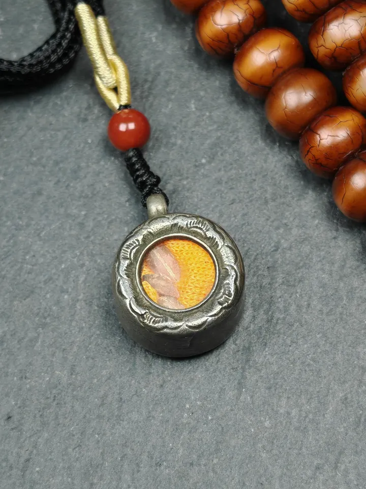 Gandhanra Antique Handmade Gau Ghau Shrine, Mini Tibetan Buddhist Altar Amulet Pendant