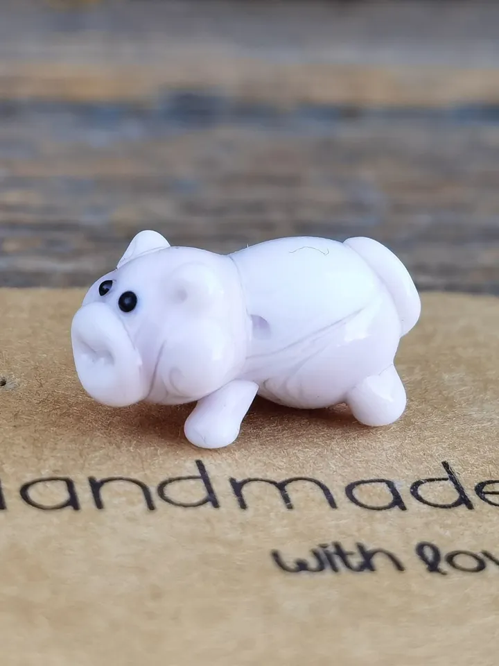 Pig figurine miniature pig Tiny pig glass pig Tiny figurine Miniature animals Santa hat figurine miniature Christmas figurine Glass figurine