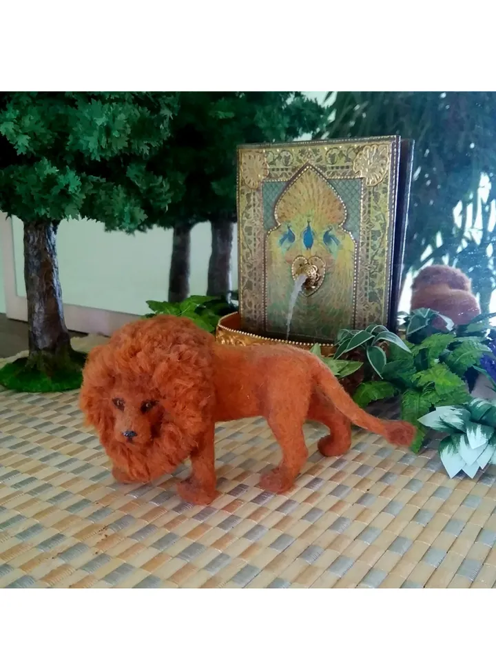 Puppet lion. Miniature. Dollhouse miniature. Handmade.1:12.lion. King of beasts. Puppet miniature.