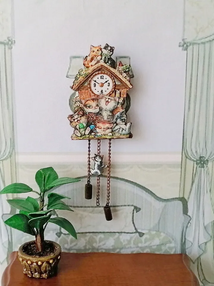 Dollhouse clock. Scale 1:12