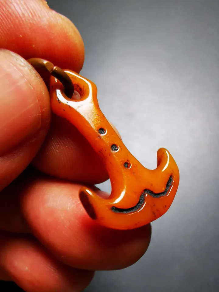 Gandhanra Handmade Yak Bone Carved Amulet,Anchor Pendant