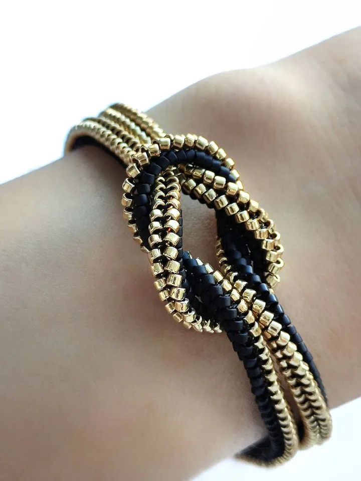 PDF tutorial - Beaded Knot Earrings and Bracelet
