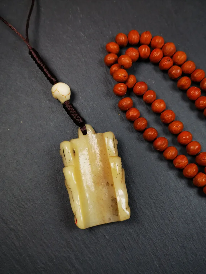Gandhanra Tibetan Amulet,Yak Bone Carved Skull Masters of Sitavana Badge, Hand-carved Skull Pendant