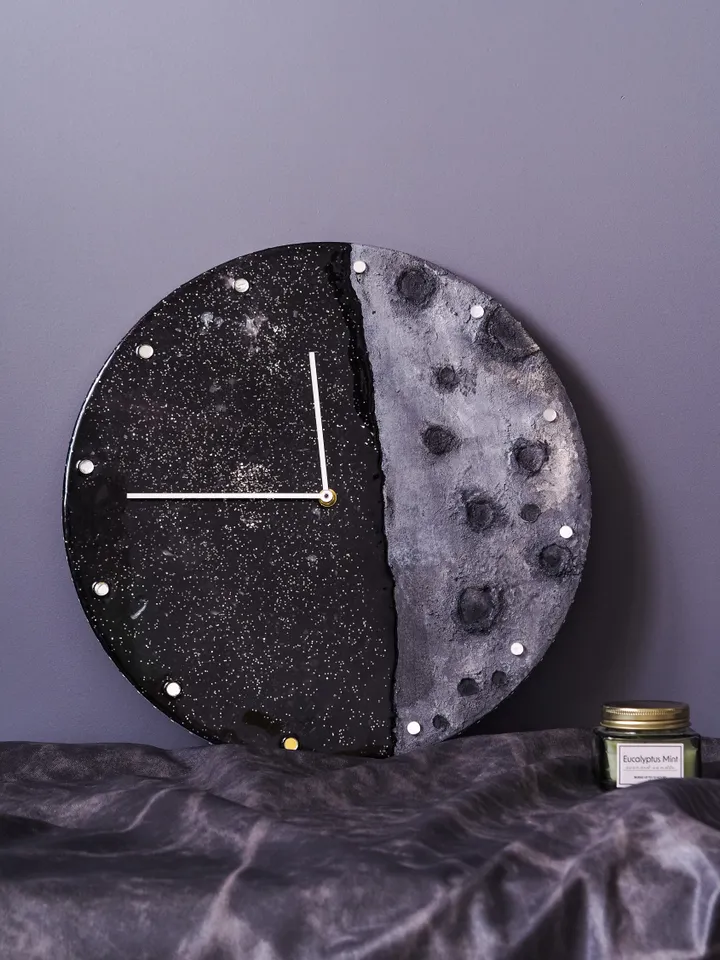 Wall clock "Moon and space"