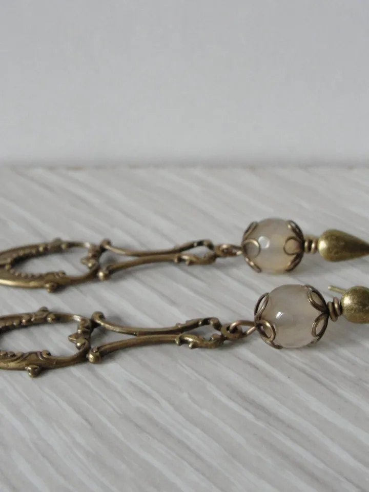Boho Shabby chic Vintaj solid and natural brass with agate beads earrings