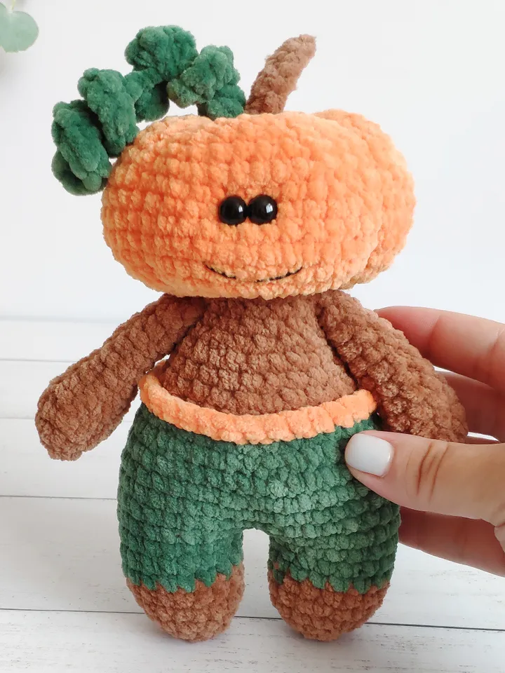 Easy Crochet pattern. "Mister Pumpkin".