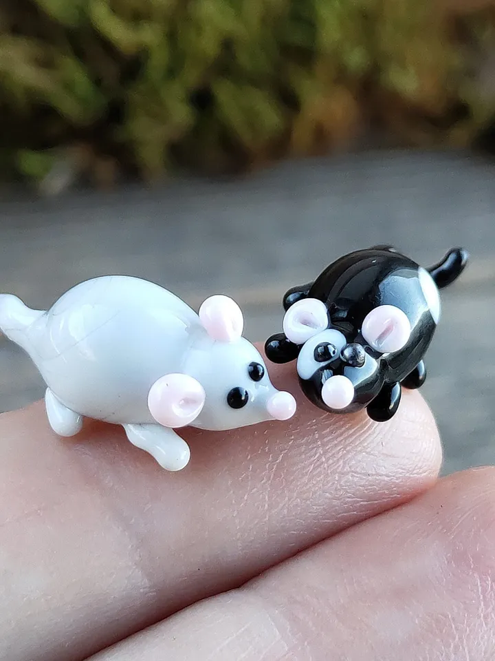 Mouse figurine Rat gifts Pet mouse Rat toy Glass rat art Mouse miniature Dollhouse miniature Miniature animals Tiny glass mouse White rat