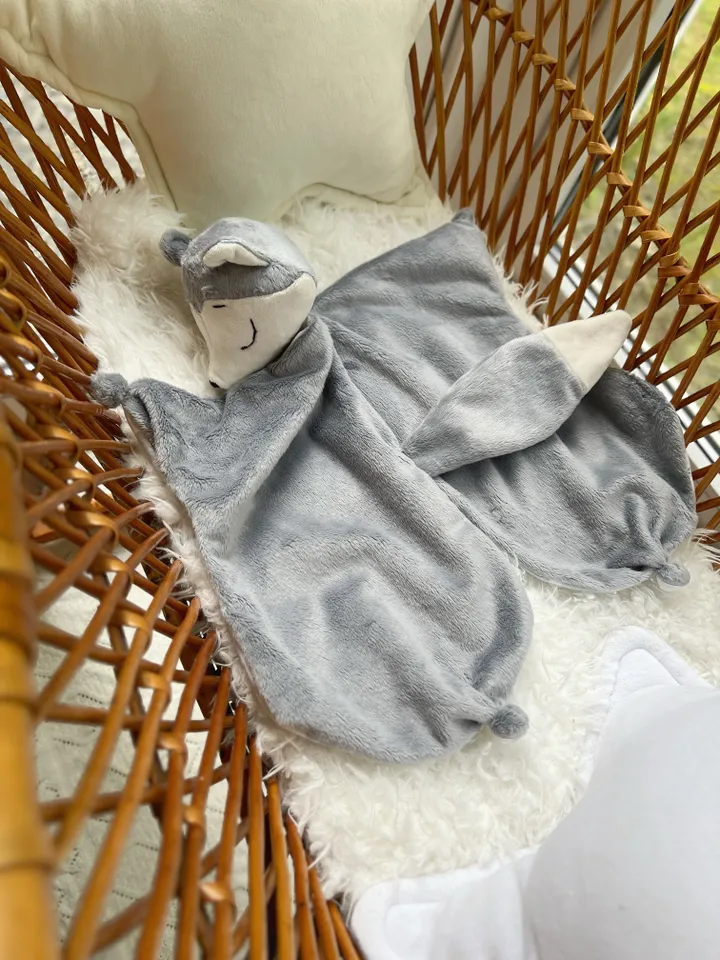 Baby lovey wolf comforter