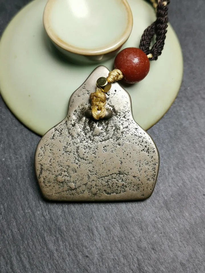 Gandhanra Vintage Tibetan Buddha Statue Pendant,3 Longevity Bodhisattvas - Amitayus,White Tara,Unisavijaya,Protective Amulet,40 Years Old