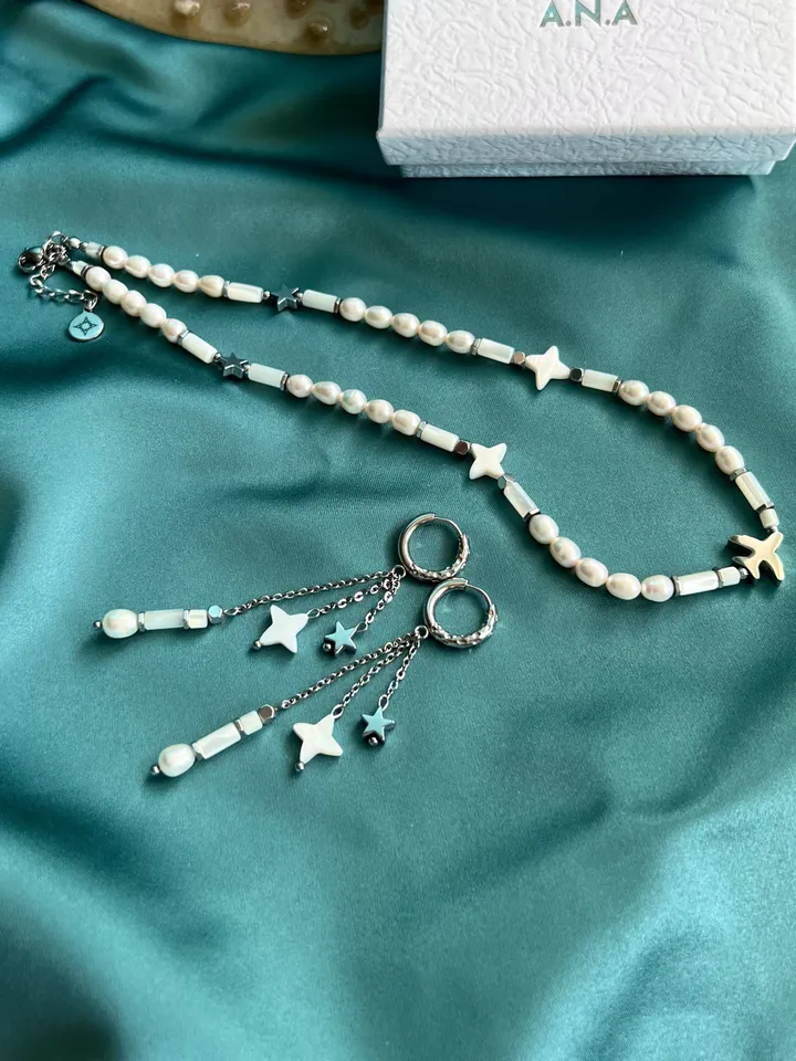 Pearl Set Choker and Earrings PEARL FLY