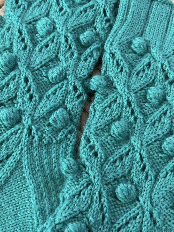 Green knitted warm socks/ Warm knitted accessory