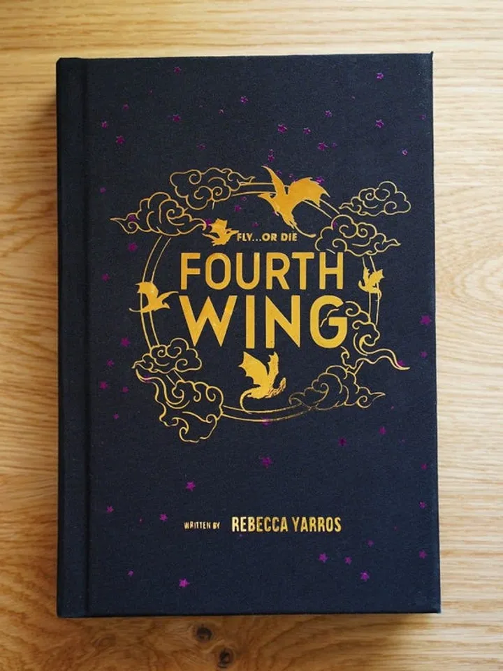 Fourth Wing by Rebecca Yarros