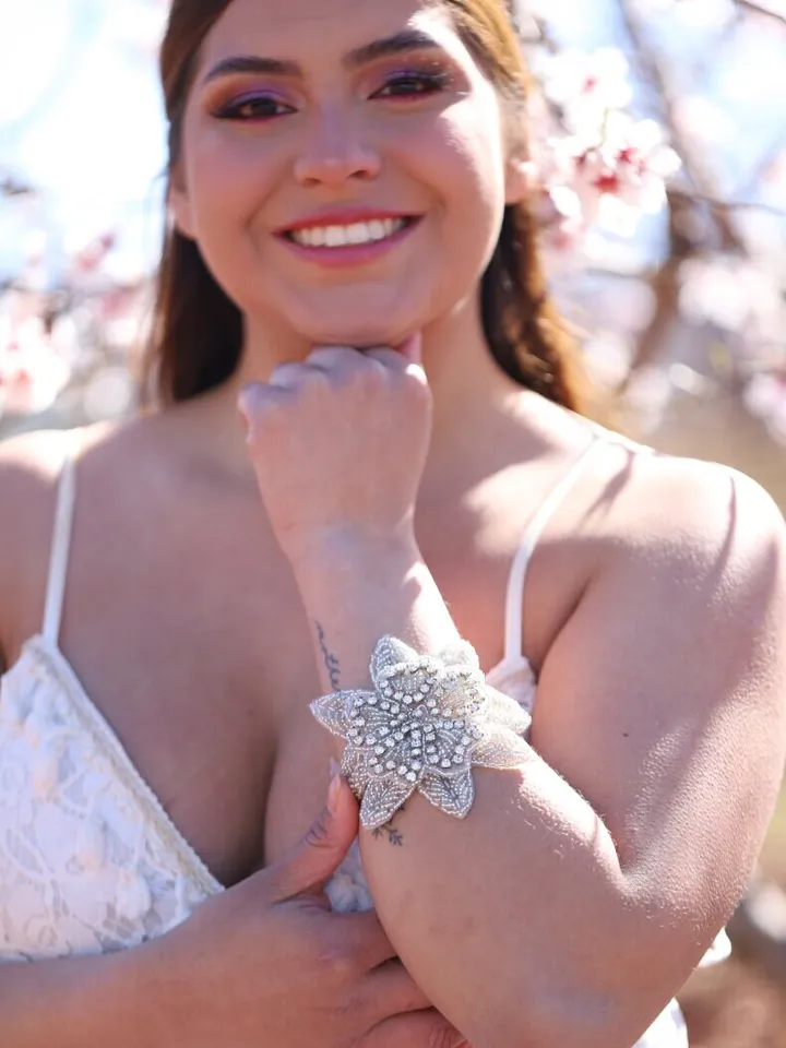 Boho Wedding Bracelet , Floral Bridal Cuff Bracelet, Swarovski Crystal Wedding Cuff Bracelet, Flower Wedding bracelet, Boho Bridal Jewelry