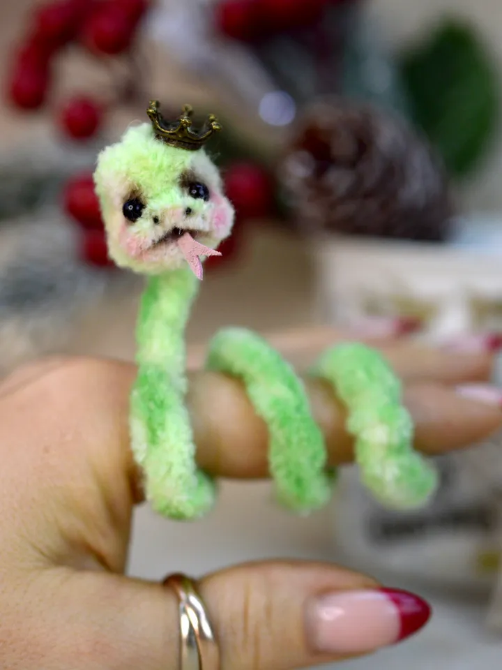 Video Tutorial make Miniature Pipe Cleaner Snake  - Let's Make Snake using Pipe Cleaners - Pipe Cleaner Snake DIY Symbol 2025