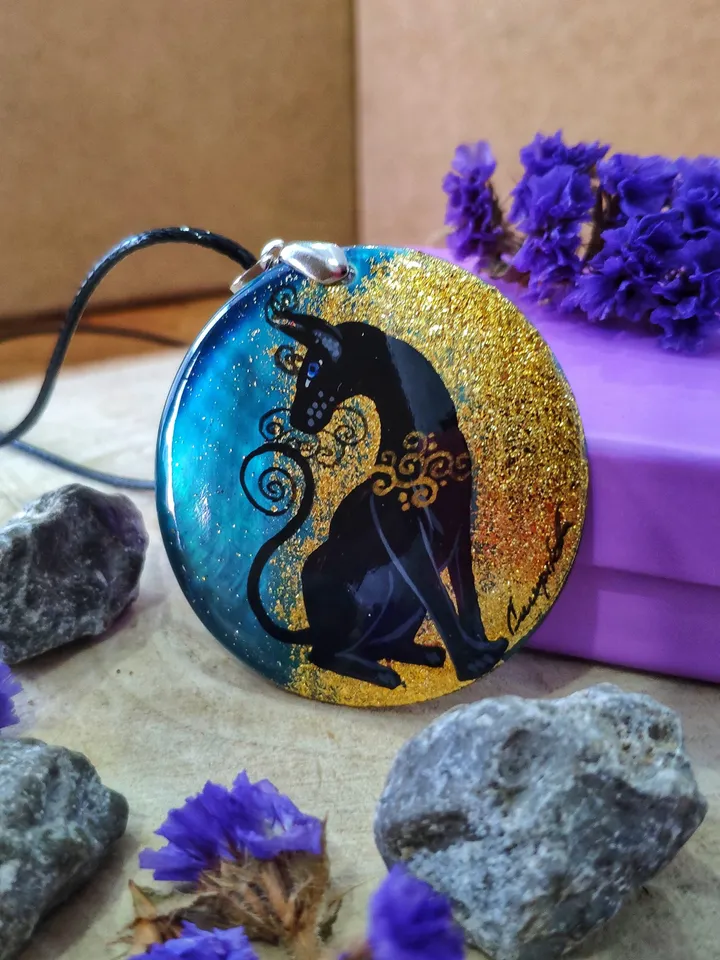 Pearl pendant necklace: Black Siamese Cat on dainty necklace • Silhouette cat pendant • Witch cat on handmade jewelry • Outstanding pendant