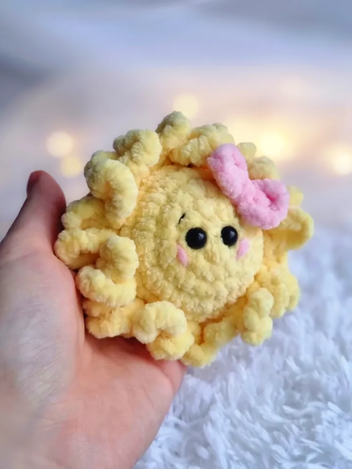 Crochet sun pattern. Amigurumi sun pattern. Crochet sunbeam pattern. Crochet sunshine pattern