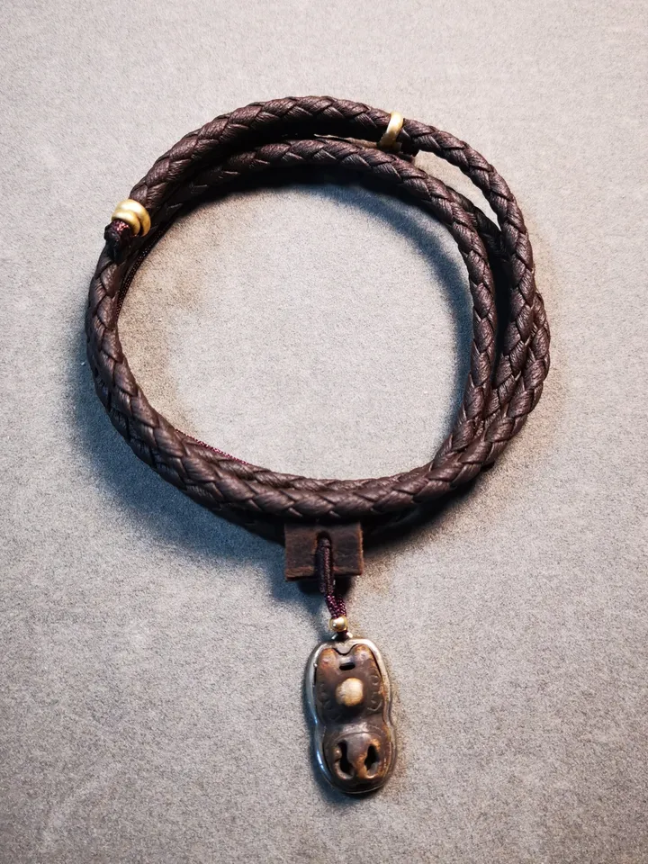 Gandhanra Tibetan Buddhist Amulet,Origional Snow Lion Pendant,Buddhist Talisman,Inlaid with Sliver