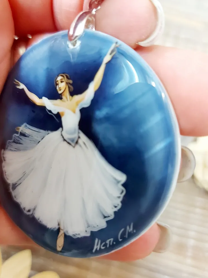 Mother-of-pearl Russian hand-painted necklace pendant "Ballerina" Hand paint necklace pendant Mother-of-pearl Russian hand-painted